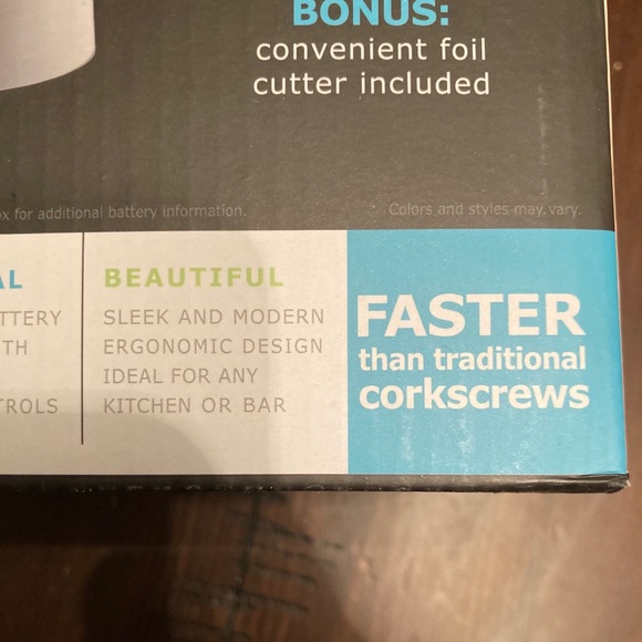 Automatic Wine Bottle Opener - Picture 12 of 13